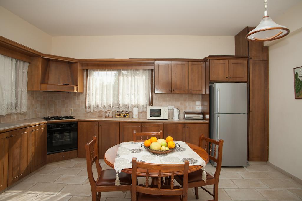Villa Natasha Coral Bay Room photo